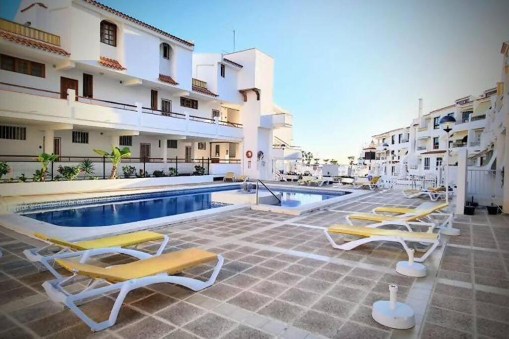 Joy & Friends 1 * Los Cristianos (Tenerife)